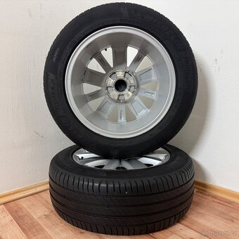 VW SHARAN II 5x112 R16 ET45+LETNÍ 205/60R16 5/4mm - 10