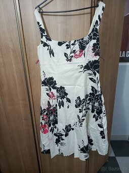 Dámské šaty cena za všechny - 10