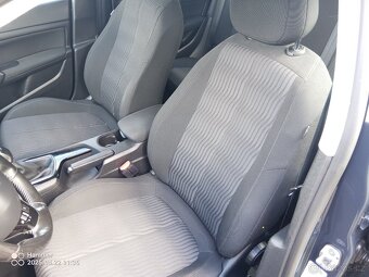 Peugeot 308 2015 1.2 81 kW Benzín Top auto - 10