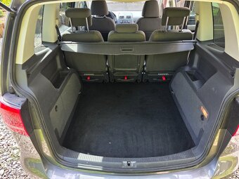 VW Touran 2,0 TDi 103 Kw - 10