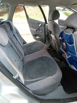 Prodám Citroen C5 2.2 HDi - 10