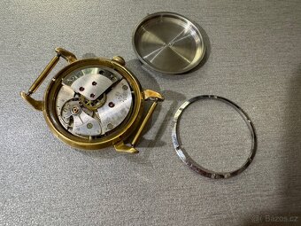 Hodinky Junghans TRILASTIC - 10
