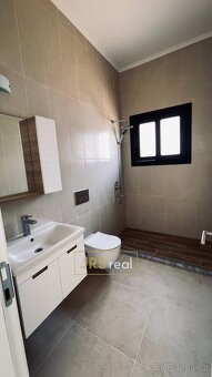 Prodej vily 3+1, 175 m2, s terasou 60 m2, pozemek 340 m2 – p - 10