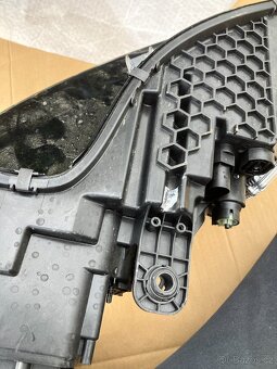 predni svetlo vw touareg 23- pravy prave - 10