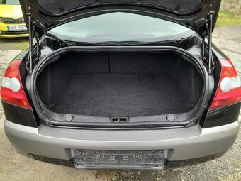 Renault Mégane 1.6i 16V 83kW rok 2004 naj.165tis. NOVÁ STK - 10