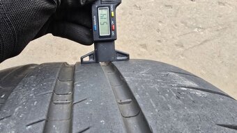 Letní pneu 245/35/20 Michelin - 10