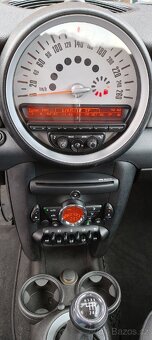 Mini Cooper 1.6 benzín, rok 2011 top stav, krásná historie - 10