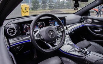 Mercedes-Benz E trieda Sedan 350 BlueTEC - 10