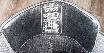Guess 40 - 10