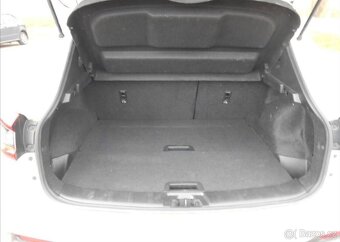 Nissan Qashqai 1,6 dCi 130 Xtronic Tekna CZ nafta - 10