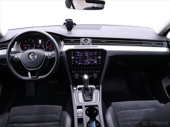 Volkswagen Passat 2,0 TDI 176kW 4M DSG Highline (2018) - 10