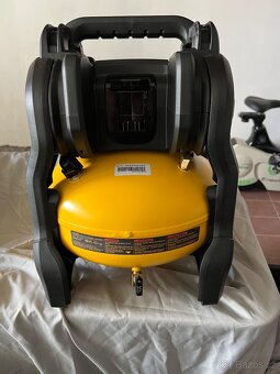 Dewalt 20V Air Compressor DCC1018 Nový Kompresor na Prodej - 10