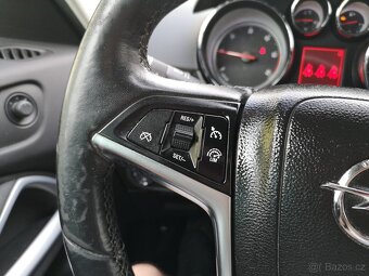 Opel Zafira 2.0 CDTi 96kW NAVI - 10