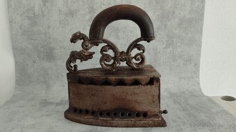 Velmi stará atypická žehlička DRAK, neleštěná - 10