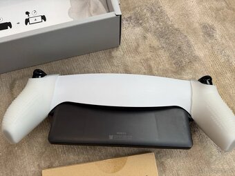 PlayStation portál s příslušenstvím - 10