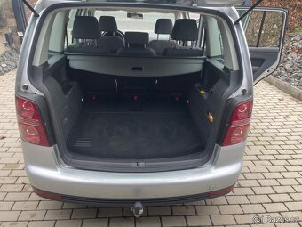 VW Touran 1.9 TDI, servisováno,tažné zařízení - 10