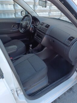 ŠKODA FABIA II ROK 2014 1.2TSI 63KW 1 MAJITEL PLNÁ VÝBAVA - 10
