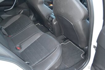 Opel Insignia OPC - 10