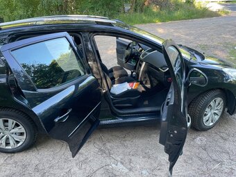 Peugeot 207 SW 1.6 HDI 80 Kw - 10