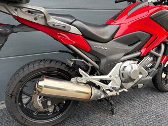 Honda NC700X ABS DCT - 10
