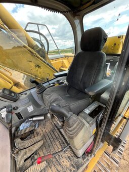 Pásové rypadlo NEW HOLLAND E135SR - 1ES, r.v. 2008, 15,4t - 10