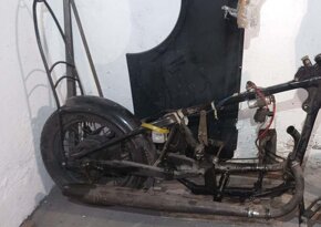 Prodám díly  Plechy rám Jawa - 10