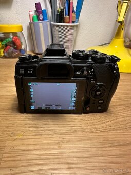 Olympus OM-D E-M1 Mark II - 10