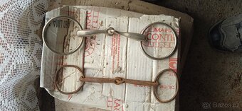 Prodám chomouty,podušky ,postroje - 10