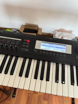 Korg TR76 - 10
