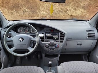 KIA CARENS 1.6 - 10