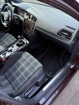 Volkswagen Golf GTD 7 - 10