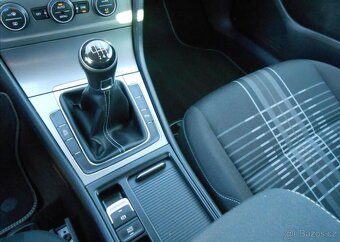 Volkswagen Golf 2,0 110 kW LOUNGE LED Serviska nafta - 10