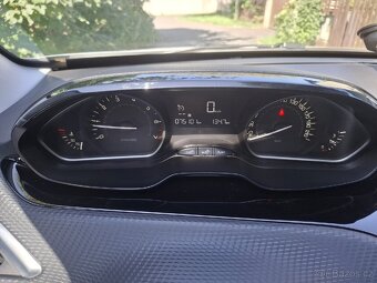 Peugeot 2008 1.2,r.2017,75tkm, 1.majitel, tažné,benzin - 10