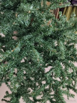 Vánoční stromek a svícny - 10