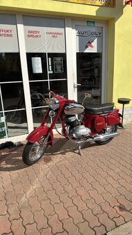 Jawa 250/559 panelka po renovaci - 10