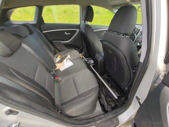 Hyundai i30 1.6 D - 10