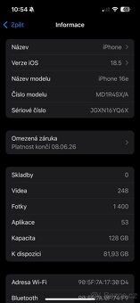 Zánovní iPhone 16e 128 GB bílý + příslušenství - 10