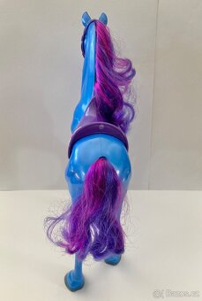 Monster high ředitelka Krváková a kůň - 10