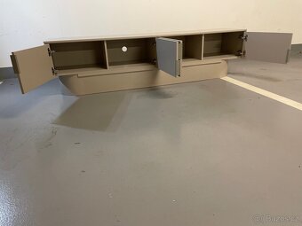 Béžový TV stolek Totem - 10