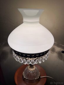 Stolní lampa s ověsky sklo a kov bílé stínidlo - 10