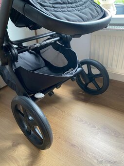 Kočárek Bugaboo Fox5 základní set black/midnight black - 10