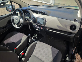 Toyota Yaris 1.0 VVTi Active Kamera Výhřev - 10