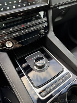 Jaguar F-Pace R-Sport - 10