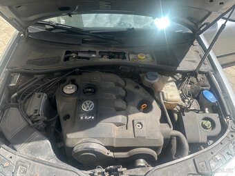 Prodám všechny Nd z passat B 5,5 1.9 96 kw rok výroby: 2003 - 10