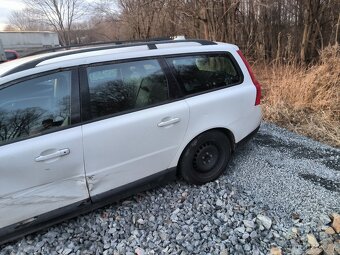 Volvo v 70 d5 awd - 10