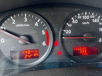 Nissan Navara 2,5DCi King Cab XE 140kw - 10