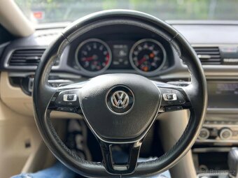 2019 Volkswagen Passat 2.0T SE R-Line FWD 2.0 - 10