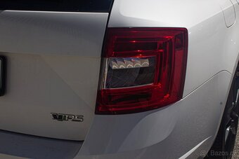 Škoda Octavia Combi 2.0 TDI DPF RS - 10