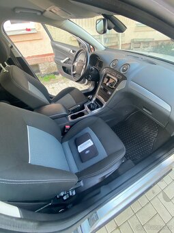 Ford Mondeo Combi 2.0 TDCi 103 kW r.v.2012 - 10