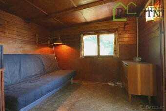 Prodej chaty se zahradou v nádherné lokalitě poblíž Slapské  - 10